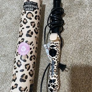 Beachwaver Catwalk Limited Edition 1.25 Barrel Curling Wand